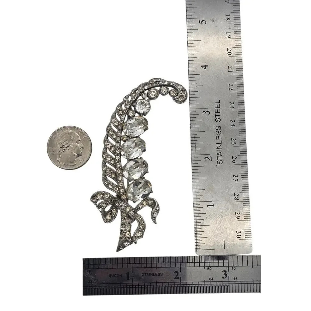 Vintage Clear Ice Rhinestone Large Feather/leaf Design Brooch Pin
